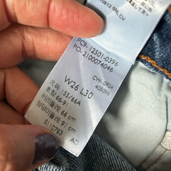 EUC Levi's 501 Original Fit jeans classic straight-leg denim style Size 26/30 - Picture 13 of 13